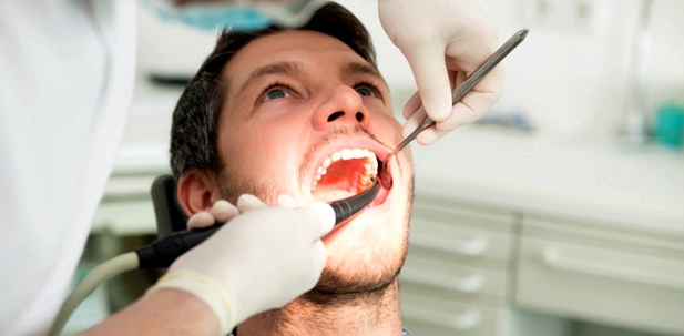 Zahnreinigung beugt Bauchspeicheldrüsenkrebs vor